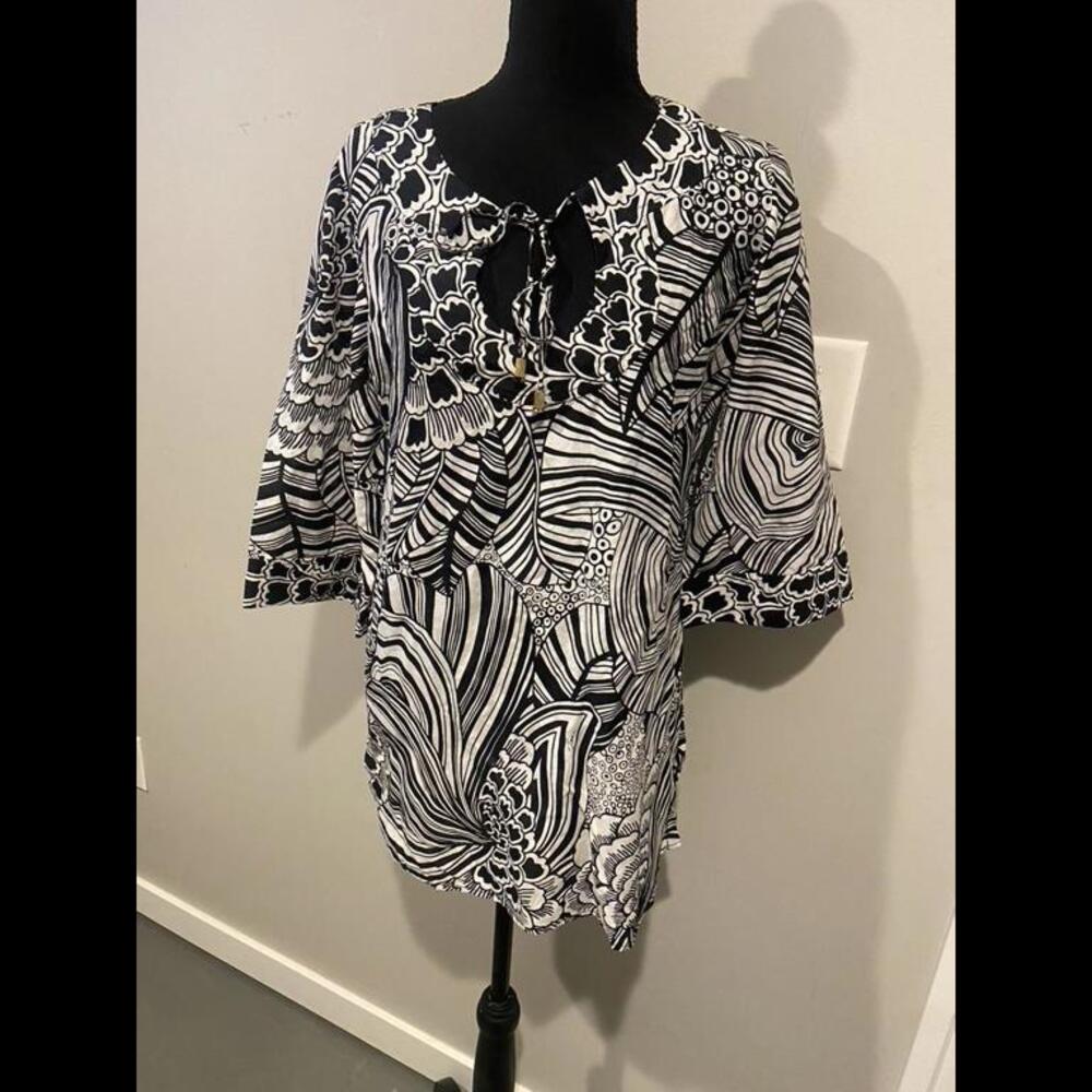 Trina Turk Swim Cover Up/ Cover-up Dress- size small, EUC